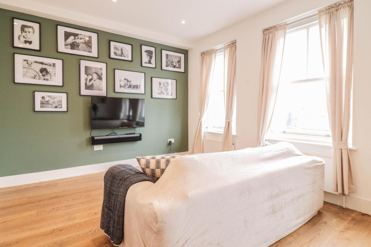 Modern & Spacious 1 Bedroom Clapham Junction Flat Apartamento *