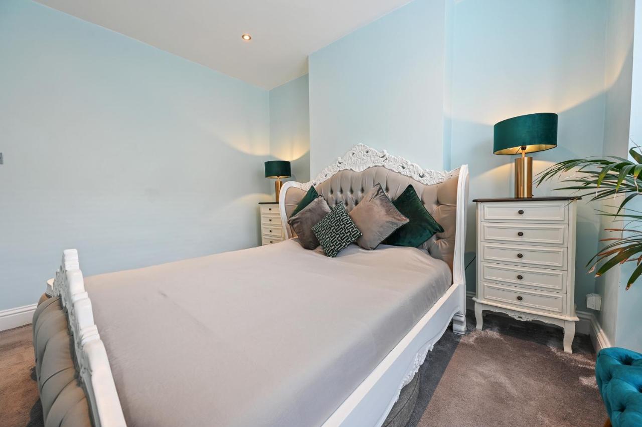 Wembley Luxury Residence- Opulence House Сasa de vacaciones