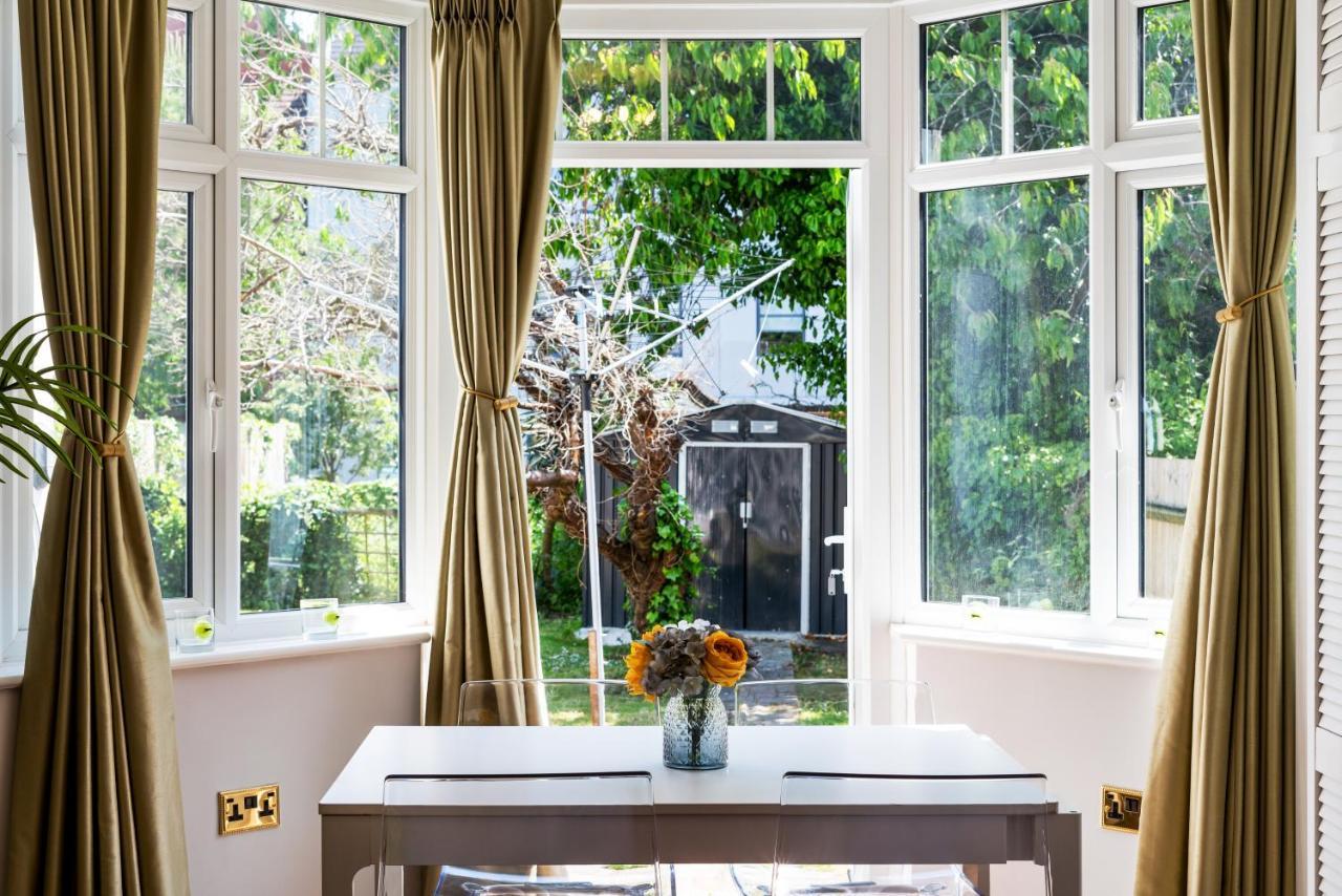 Lovely Garden Apartment In Wimbledon Town Centre With Private Parking By Wimbledon Holiday Lets Apartment *