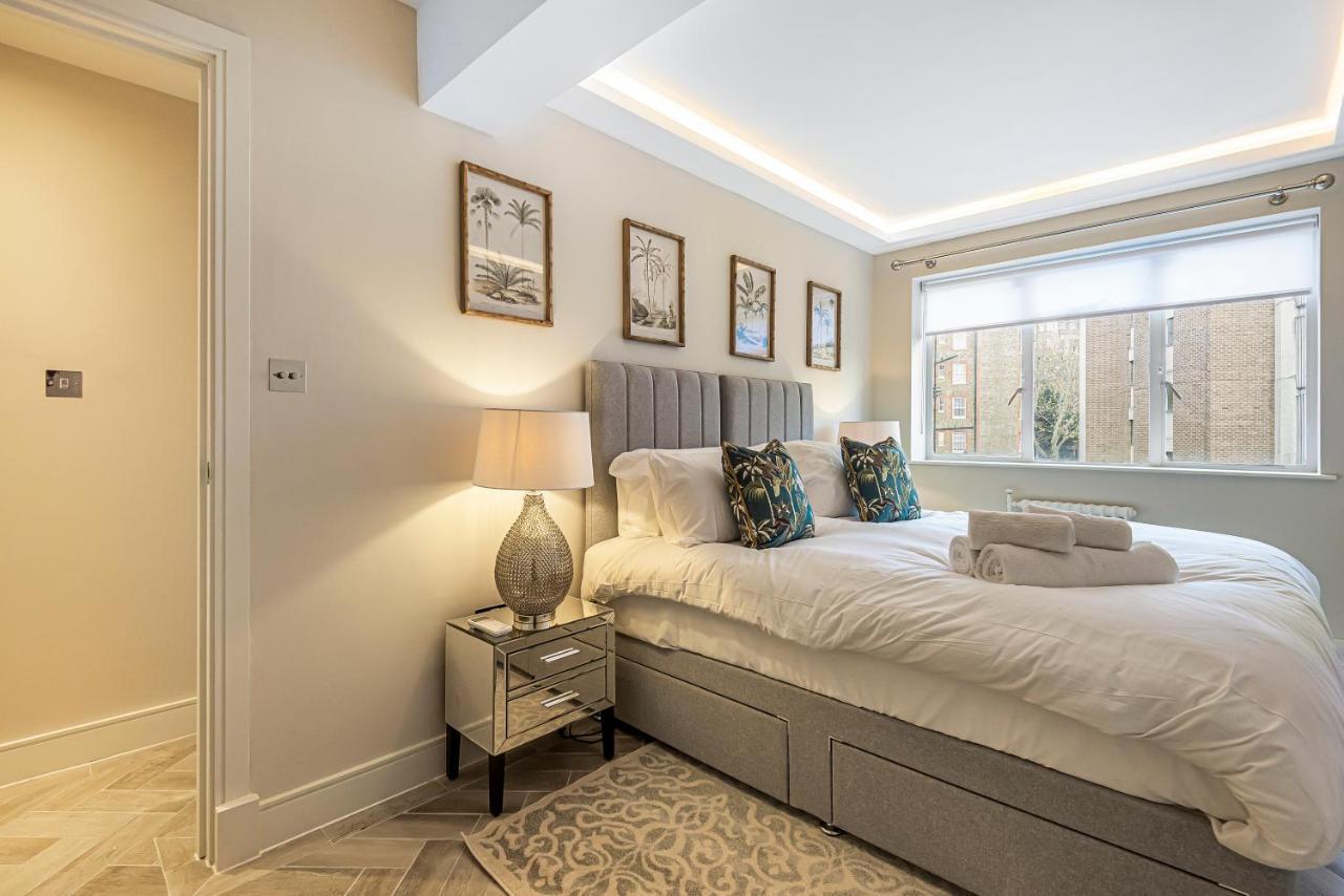 Luxury 2 Bed Apartment In Knightsbridge London Opposite Harrods Leilighet *