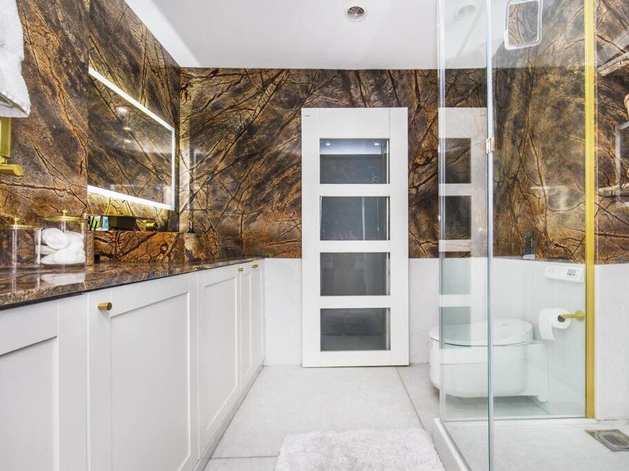 Apartamento Unique Luxury In The Heart Of London. Air Conditioned With Private Garden