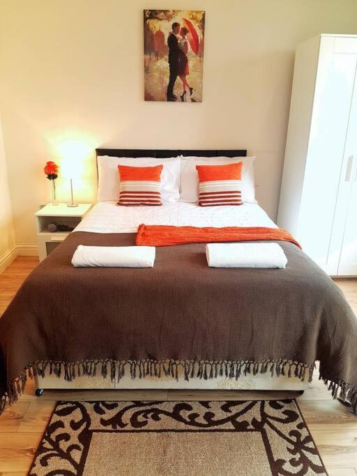 Comfortable Flat Near * Londen
