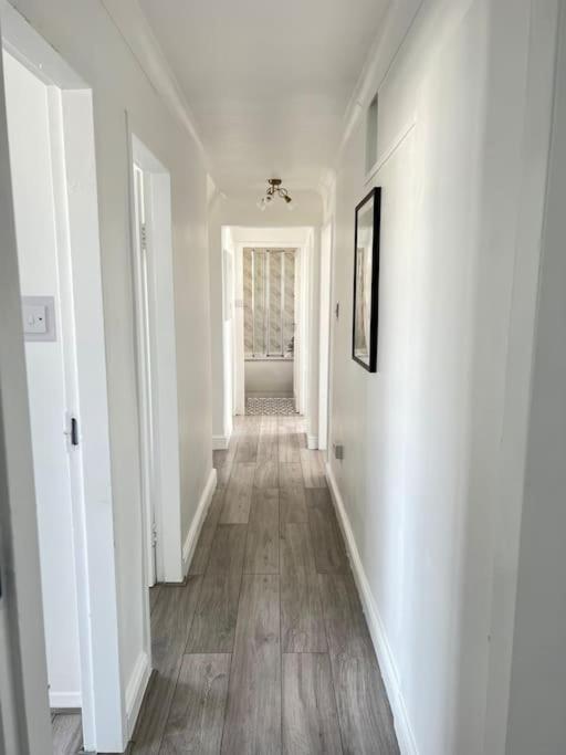 Apartment Lovely 3 Bedrooms Flat