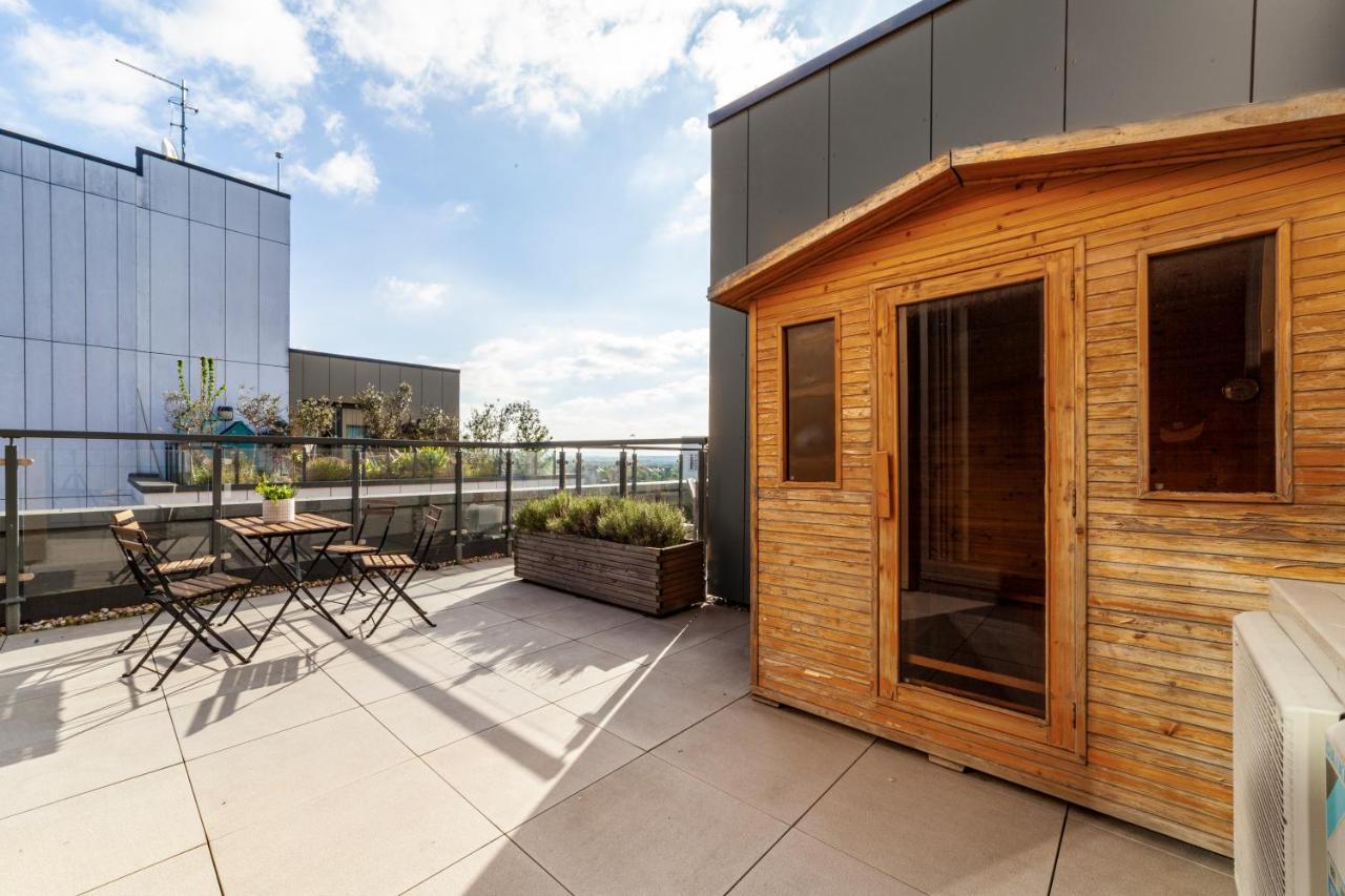 The Streatham Penthouse Apartment London