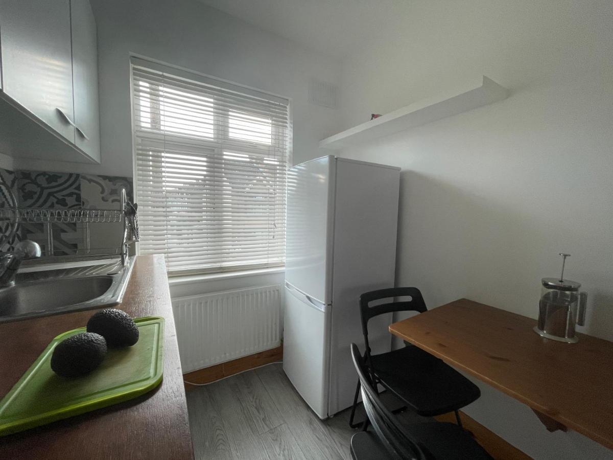 Entire House Floor Perfect For Couples & Freelancers - Available For Single Too Gasthof *