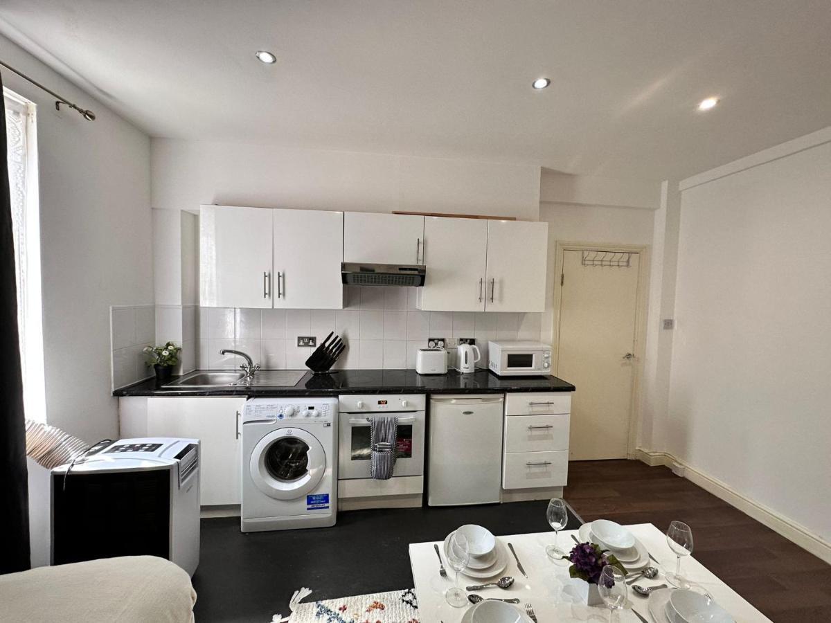 Central 1-bedroom Cozy Budget Apartment, Edgware Road Londen