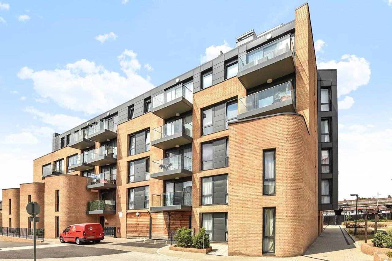 Apartment Kew Bridge Penthouse