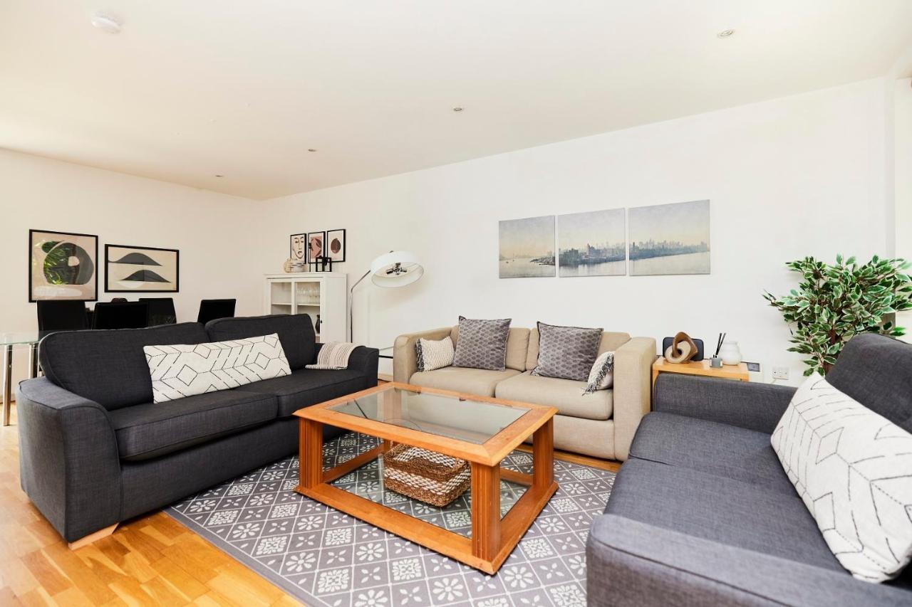 The Jasper Walk Escape - Charming 2bdr Flat With Balcony London