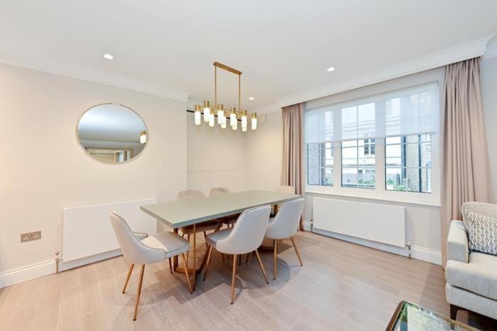 Appartement Ultra Luxury 3 Bed Mayfair Londen
