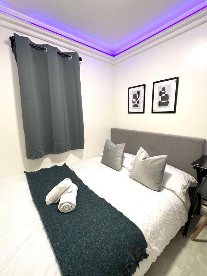 Сasa de vacaciones Stylish 3-bedroom Flat In Prime Location *