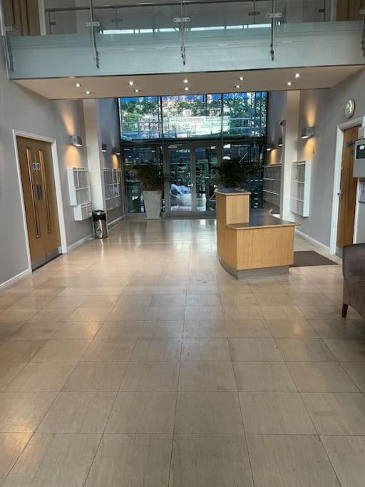 Appartement 31 Galleria Court Londen