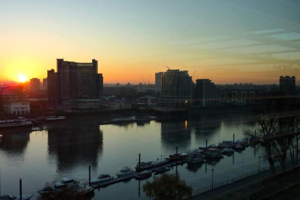 Newly Furbished Chelsea Flat Next To Thames London