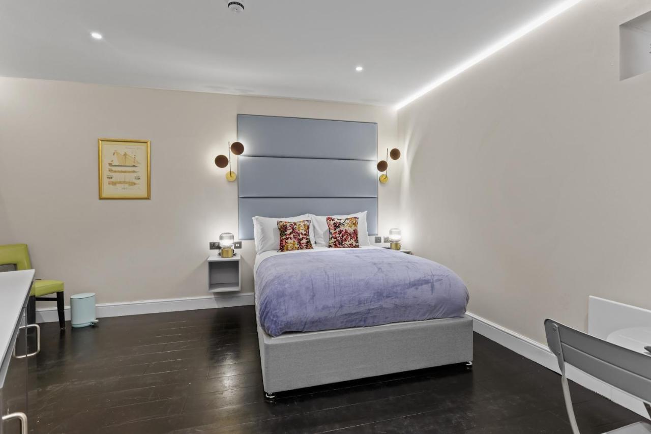 Modern Flat Apartment *
