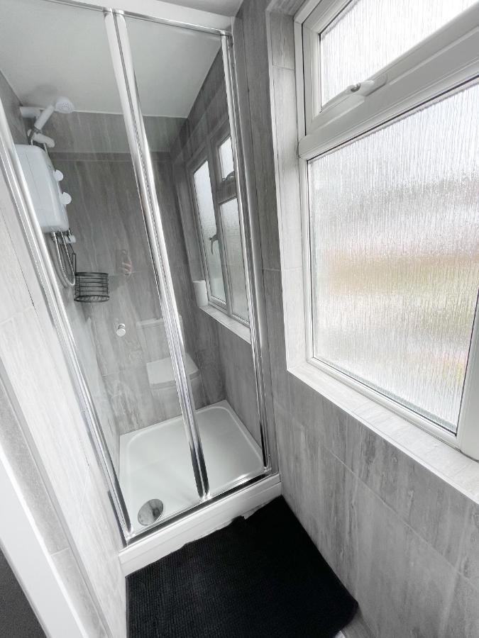 Cosy Bright Close To Wembley Stadium Leilighet *