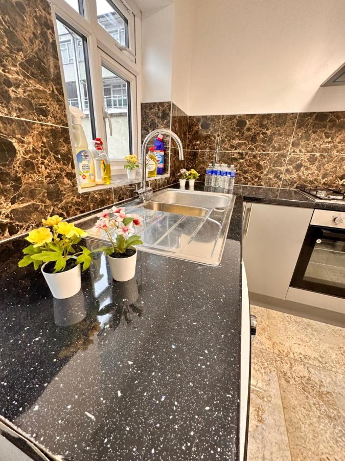 Guest house Canary Wharf Single Double And En-suite