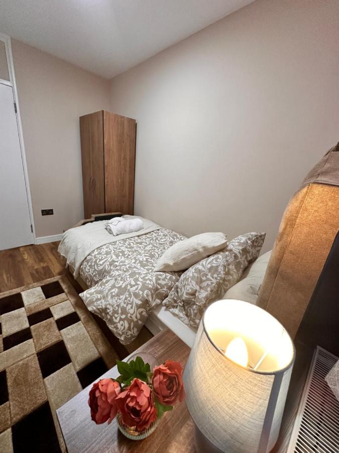 Guest house Canary Wharf Single Double And En-suite