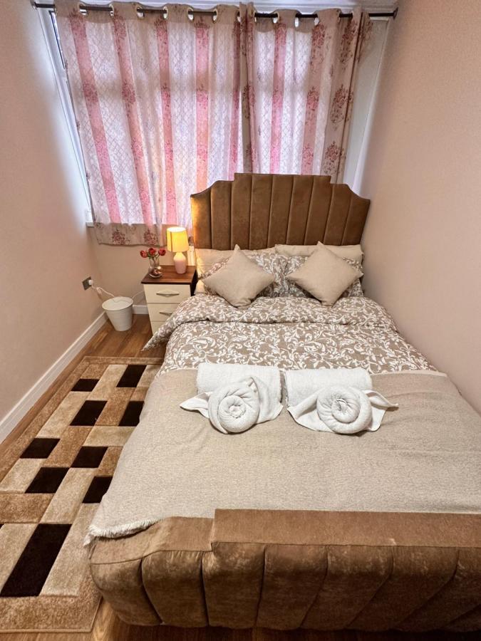 Canary Wharf Single Double And En-suite Guest house