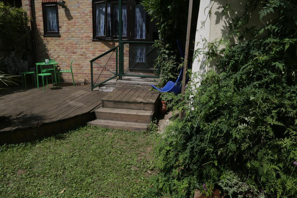 Apartment Shoreditch 1 With Garden London