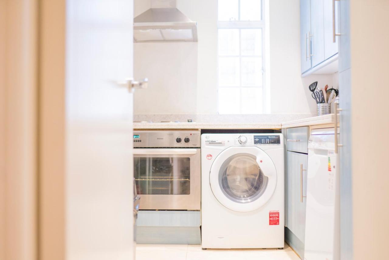 Flat In Apartment London