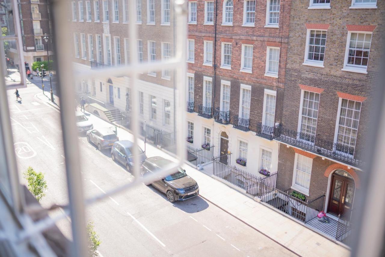 Flat In Apartment London
