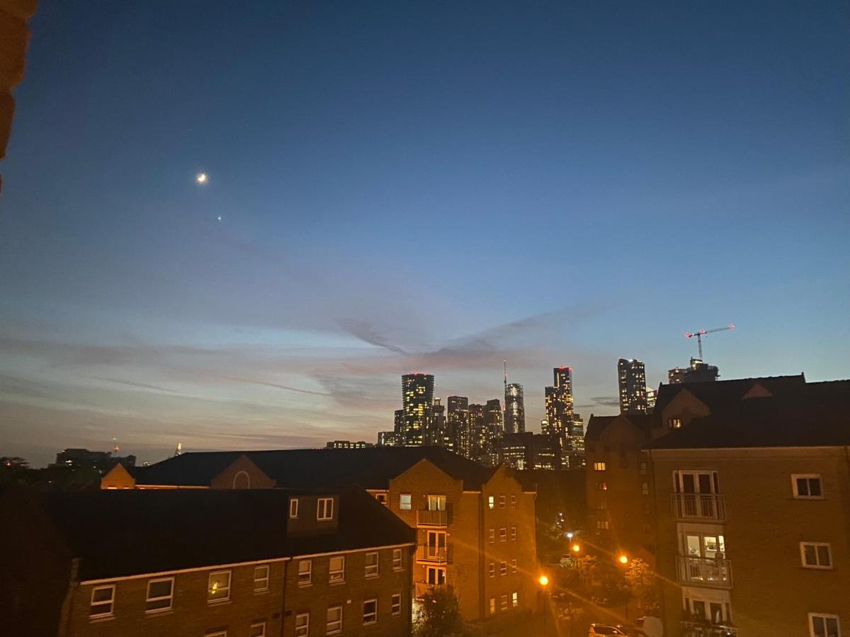 Best Deal - 1bed In Canary Wharf With Parking * Londres