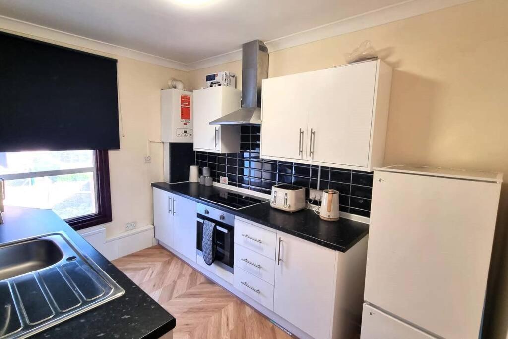 Apartment Lovely 3bedroom *