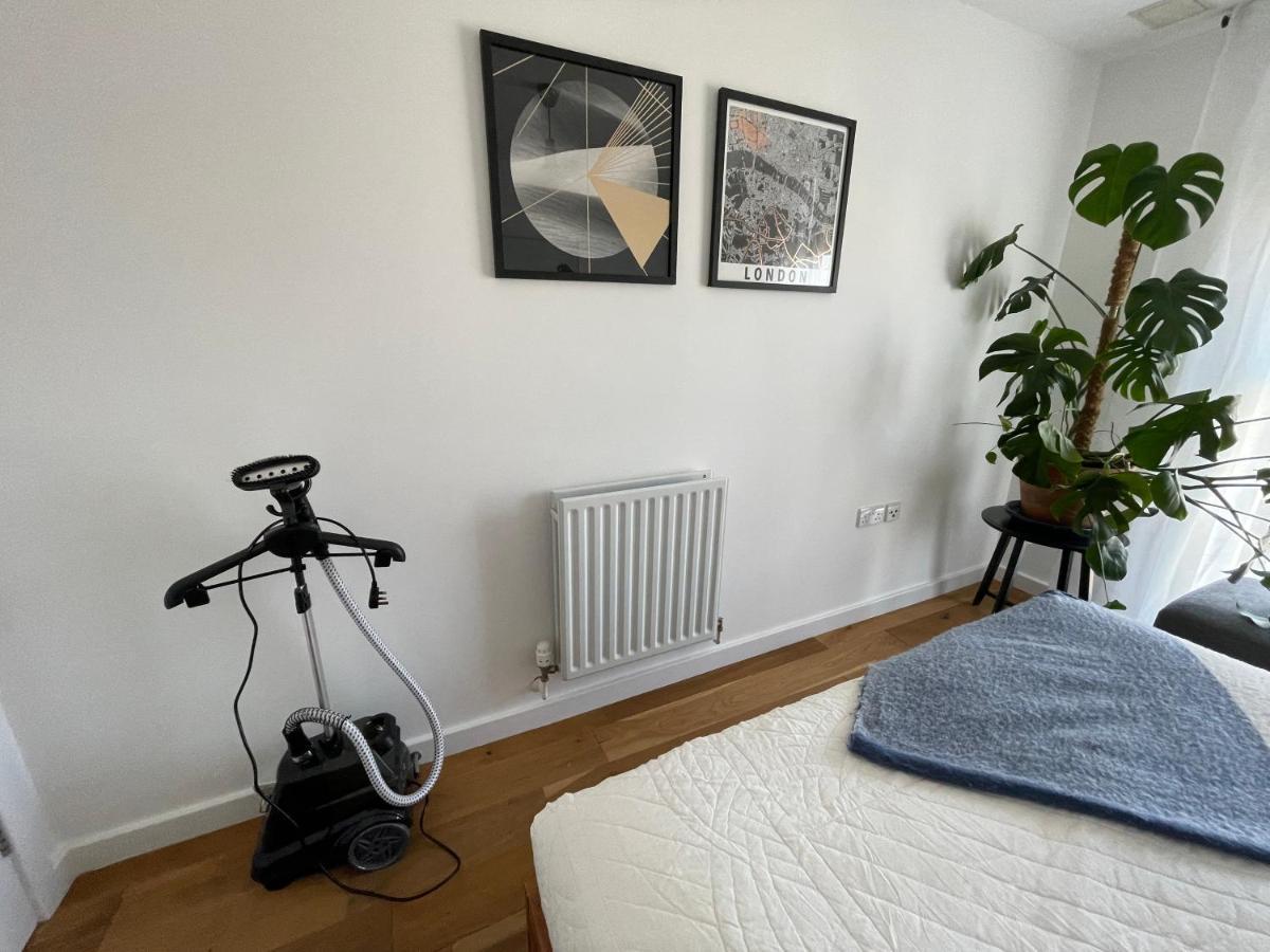 Peloton Organic Health In Angel, Old Street, Islington Apartment London