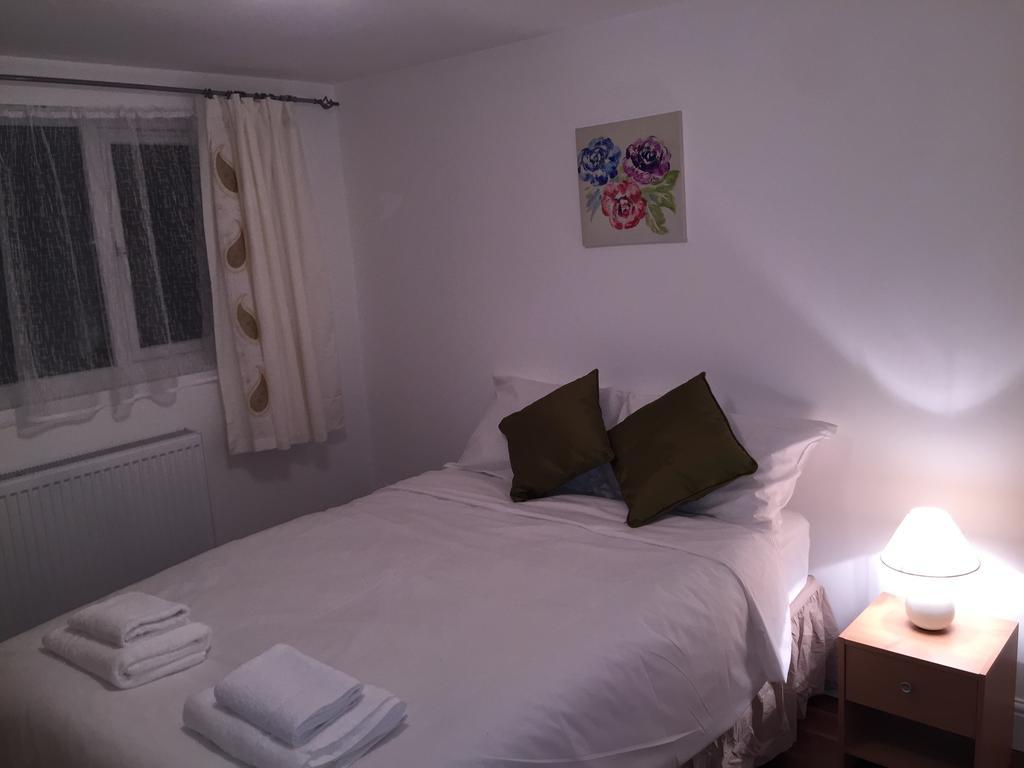 Guest house Paradise Accomodation London
