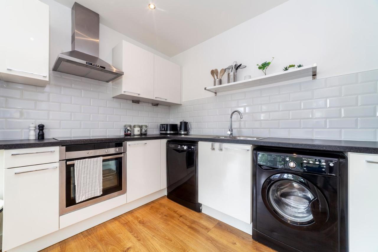 Modern And Bright 2 Bdr Flat In Clapham Common Apartamento