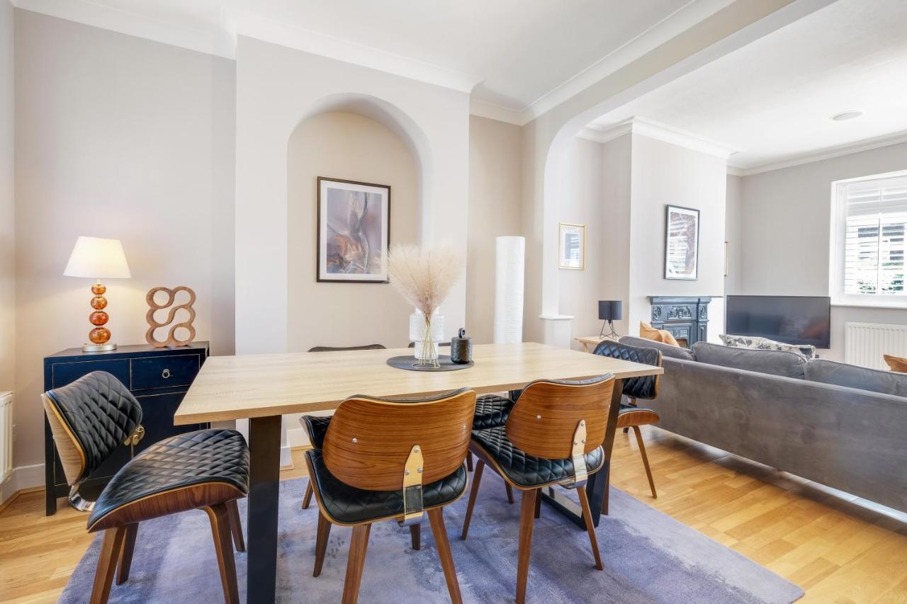 Holiday home Luxury 3 Bedroom 2 Bathroom House, Fulham By 360stays *