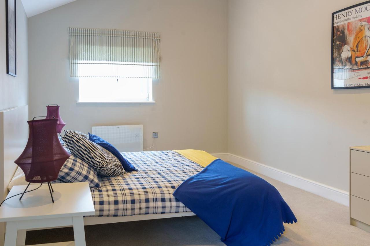 Beautiful New 2 Bed Flat - 5 August House * London