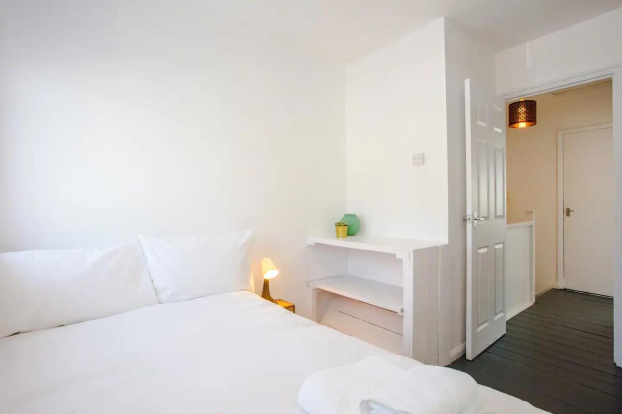 Stylish 4bd House With Private Garden - Stratford Feriehus
