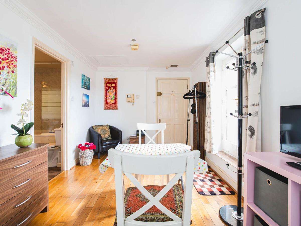 Pass The Keys Earl's Court Floor Appartement