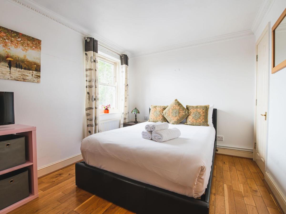 Pass The Keys Earl's Court Floor Appartement Londen
