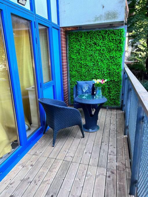 Modern Apt 15min To Liverpool St London