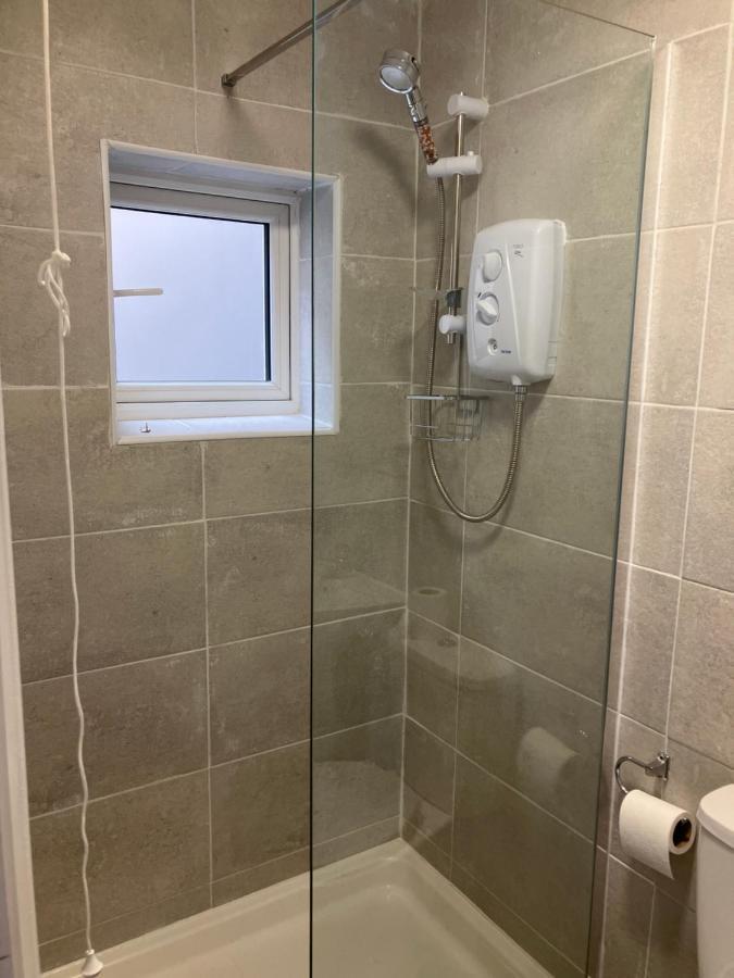Apartment Cosy Self Contained With Private Bathroom 10 Mins To Wembley Stadium *