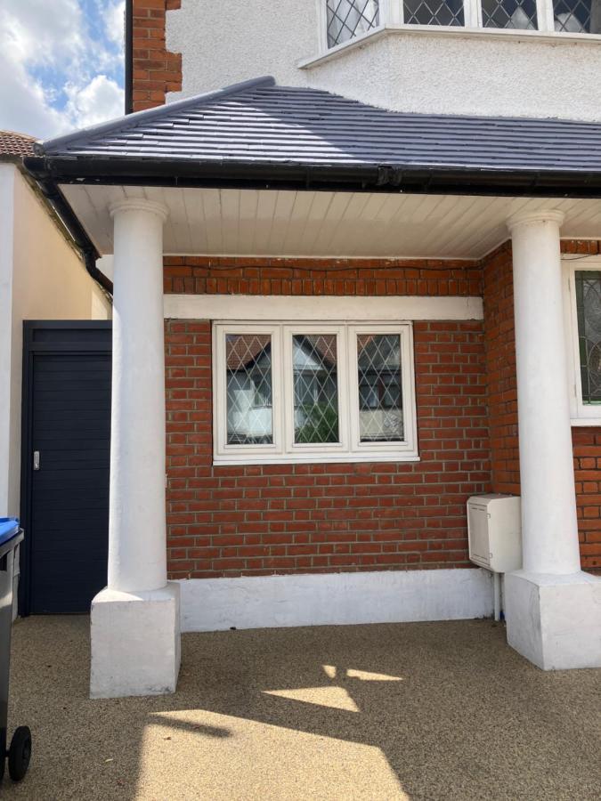 Apartment Cosy Self Contained With Private Bathroom 10 Mins To Wembley Stadium London