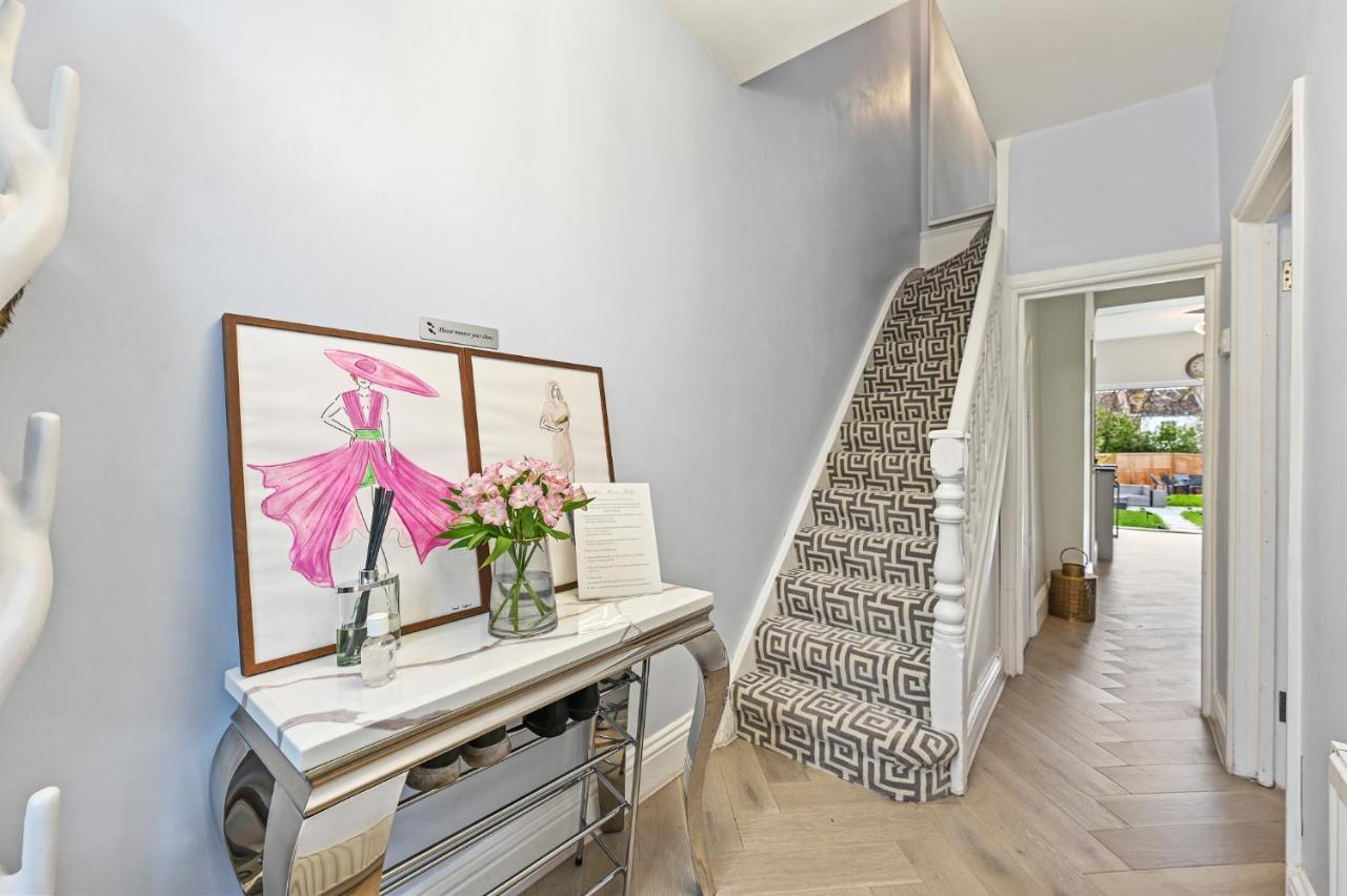 Wembley Luxury Residence- Opulence House Сasa de vacaciones *