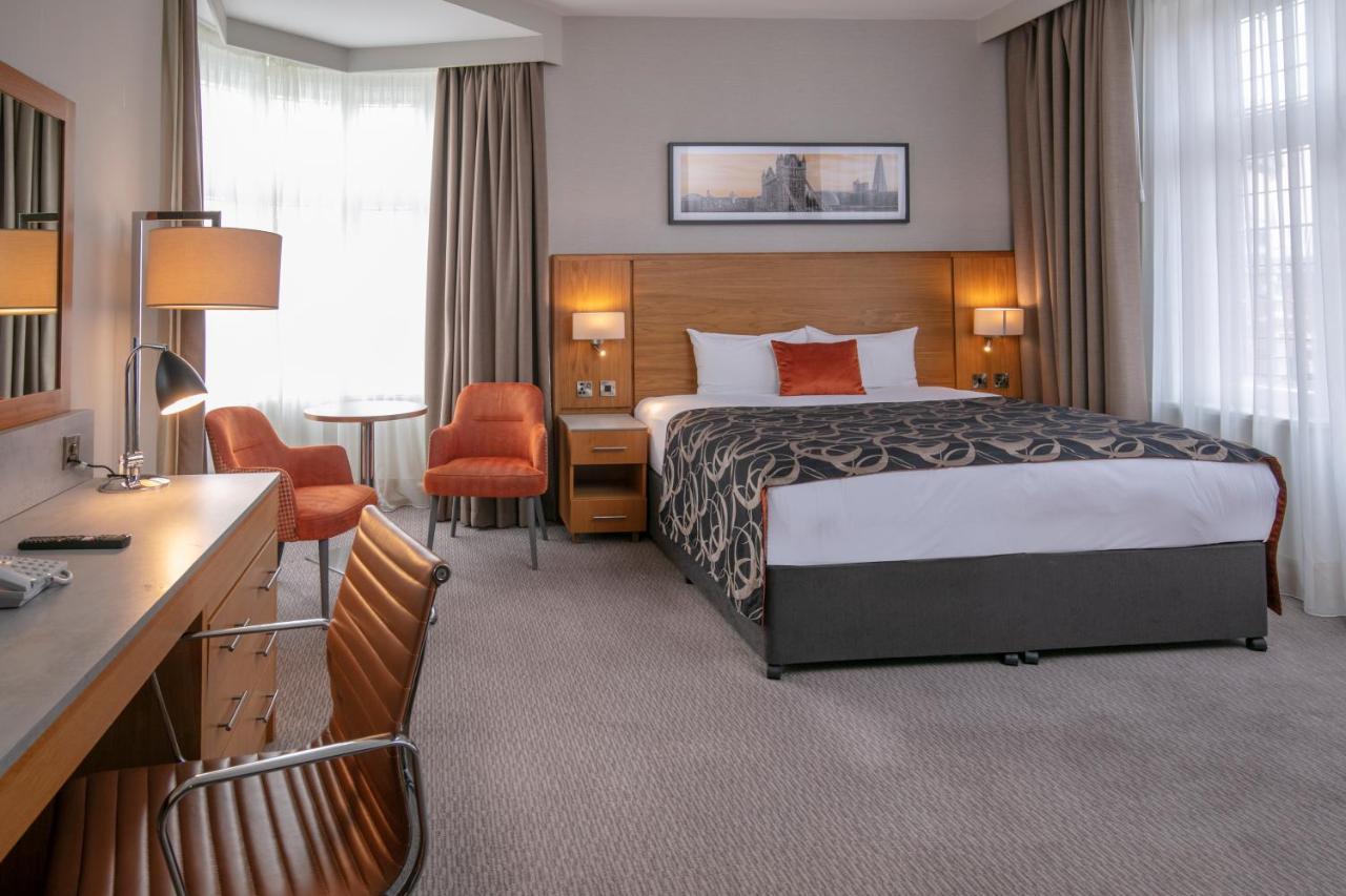 The Crown London, Worldhotels Distinctive 4*