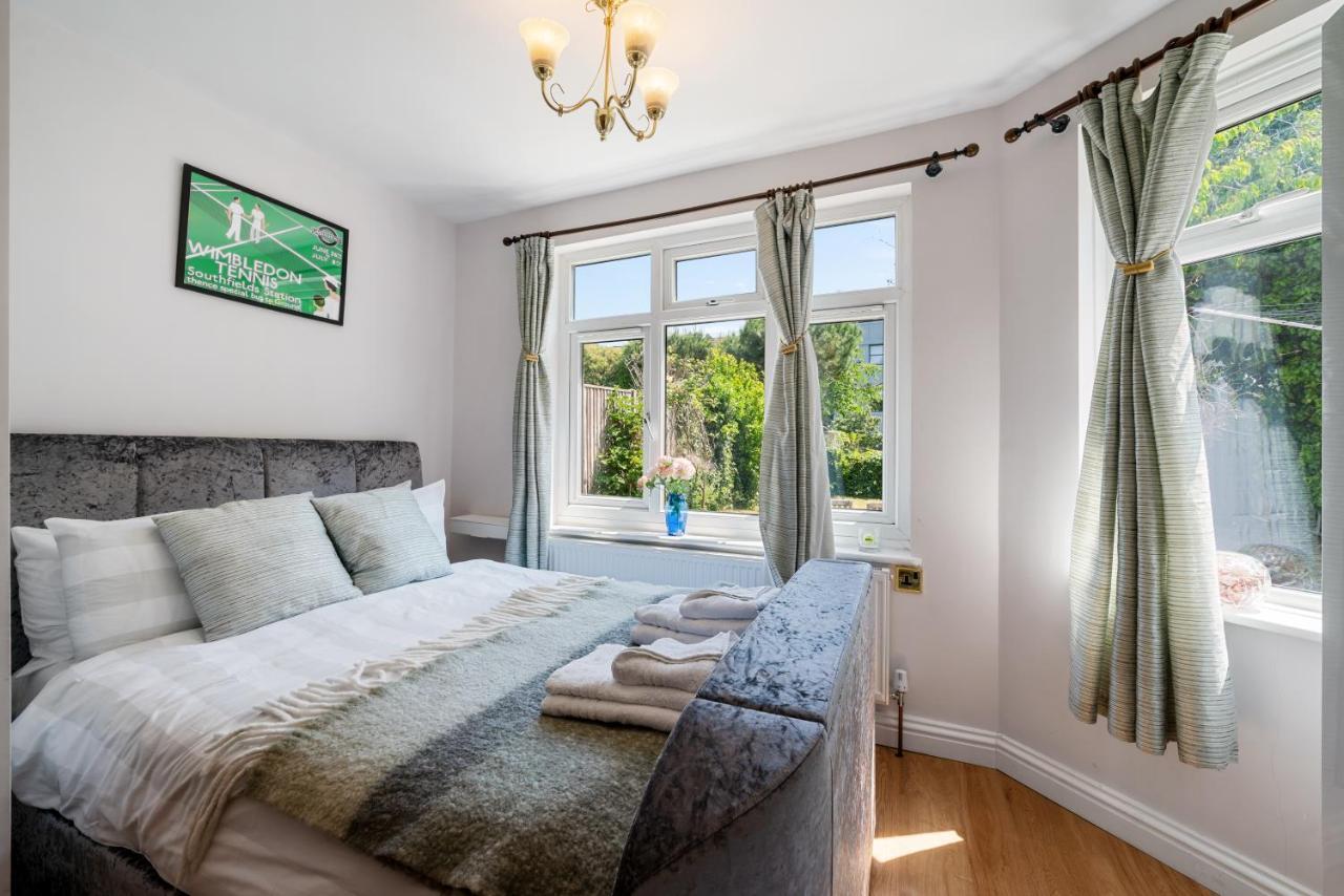 Lovely Garden Apartment In Wimbledon Town Centre With Private Parking By Wimbledon Holiday Lets Apartment *