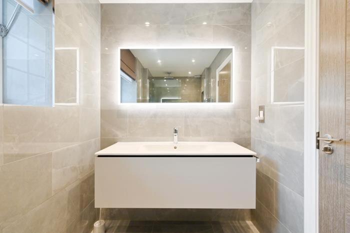 Appartement Ultra Luxury 3 Bed Mayfair Londen