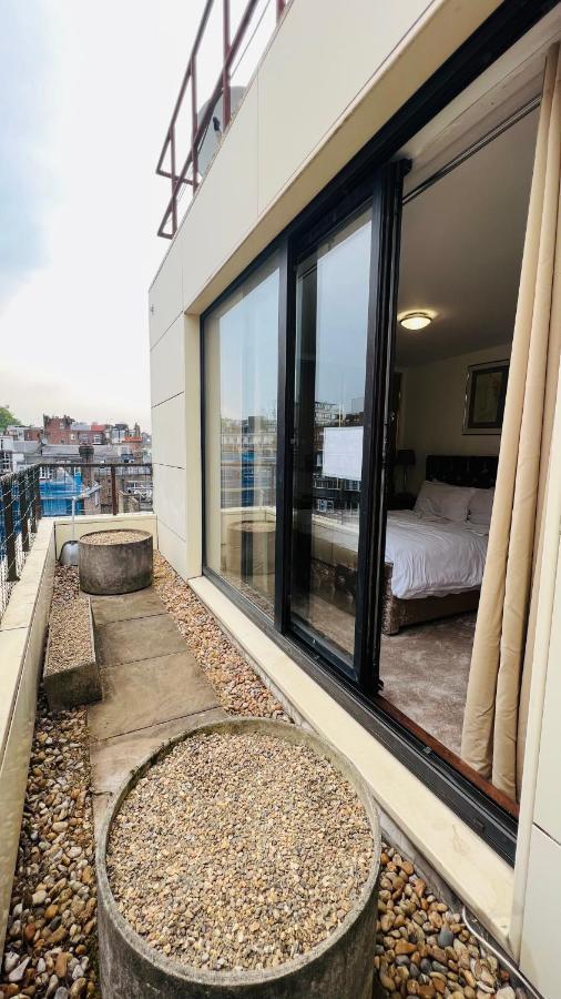 Piccadilly, Mayfair, Appartement *