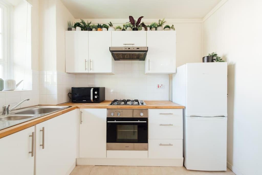 Appartement Charming 2 Bedroom Flat In The Heart Of Kings Cross, Londen