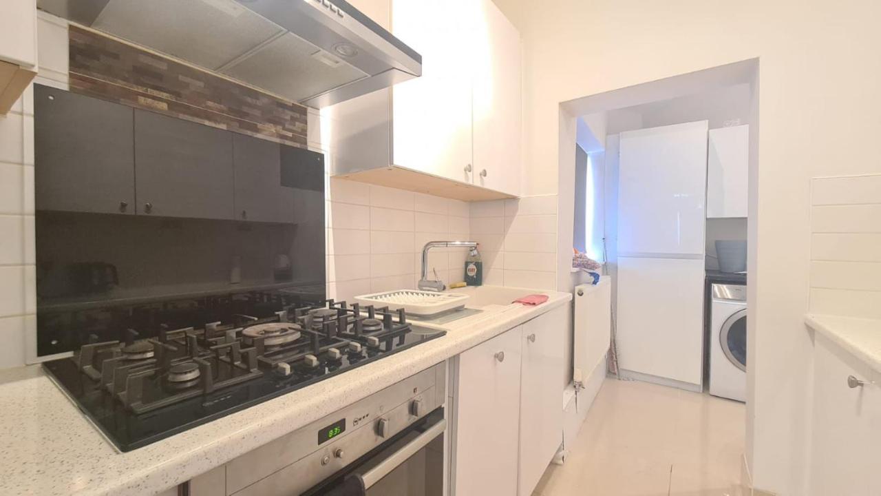 Private In East Ham