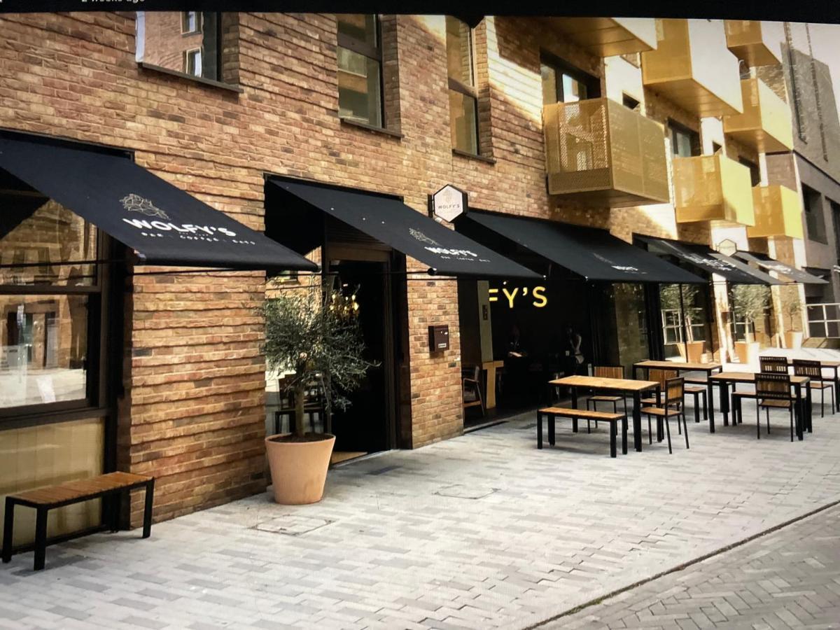 Surrey Docks Se16 Near Canada Water N Easy Access Canary Wharf Londen