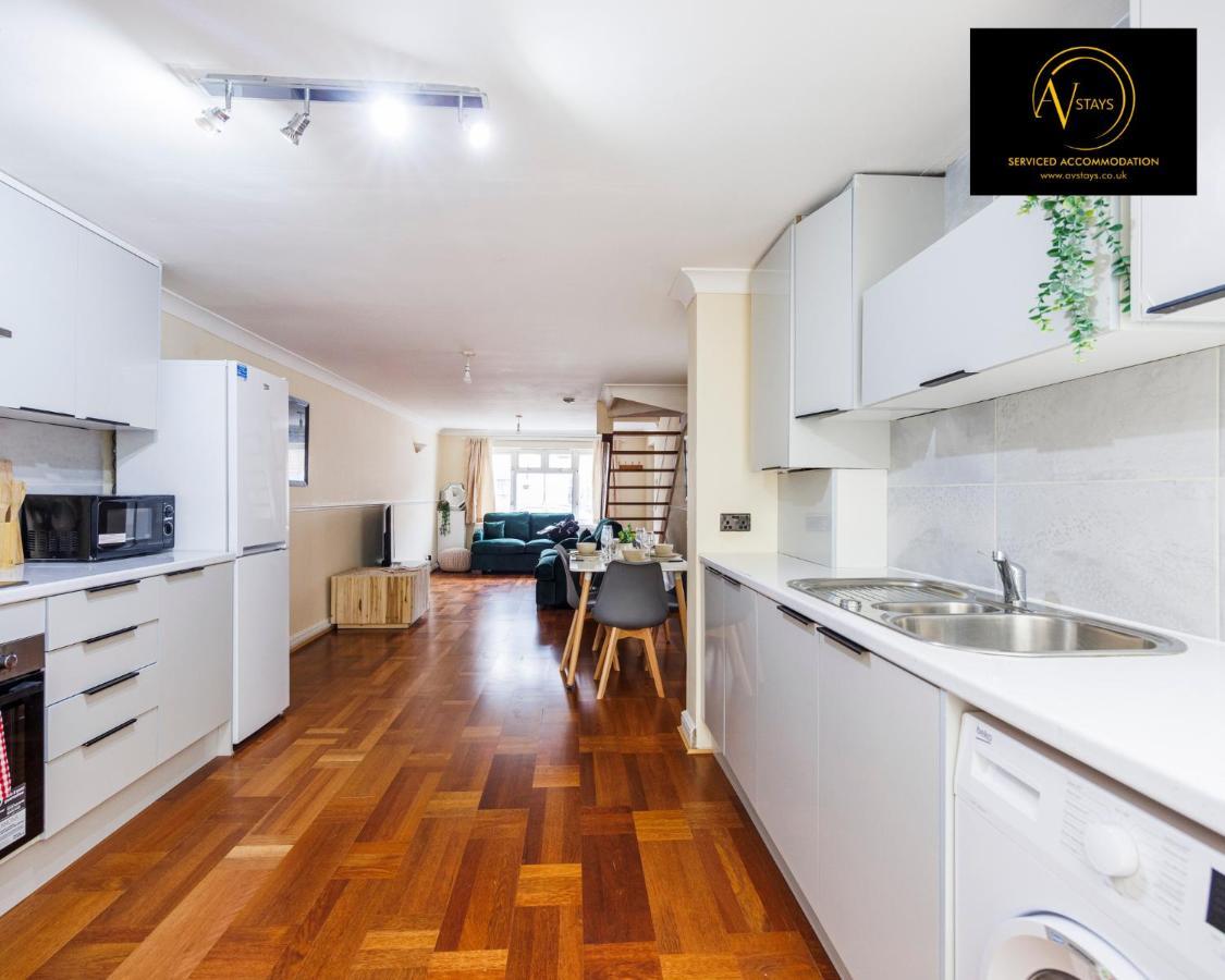 Holiday home 2 Bedroom House By Av Stays Short Lets Croydon With Free Wi-fi London