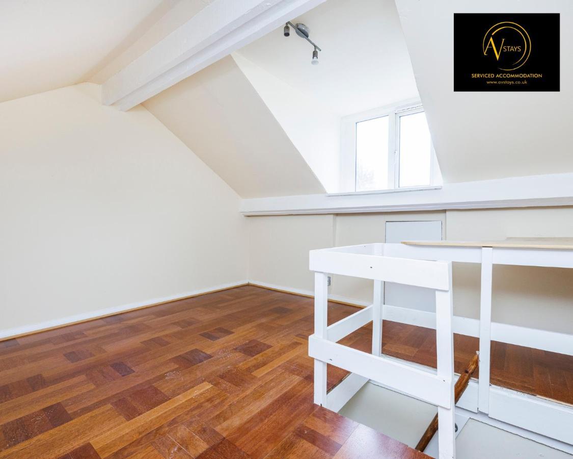 Holiday home 2 Bedroom House By Av Stays Short Lets Croydon With Free Wi-fi