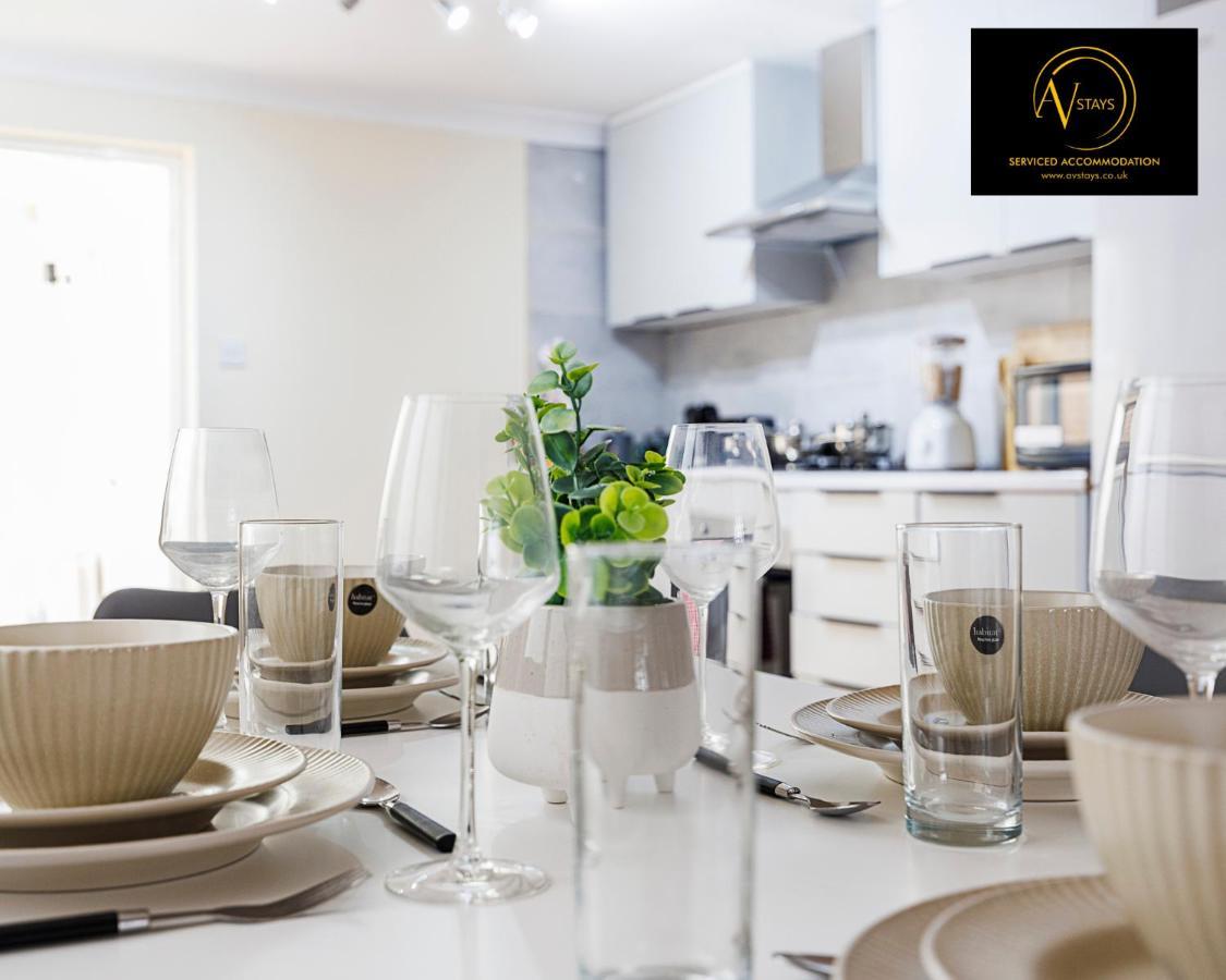 2 Bedroom House By Av Stays Short Lets Croydon With Free Wi-fi London