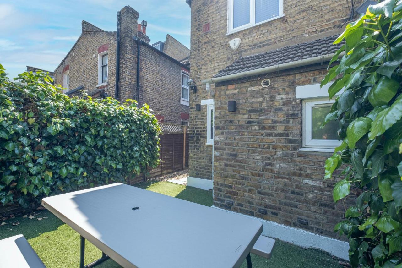 Luxury 3 Bedroom 2 Bathroom House, Fulham By 360stays London