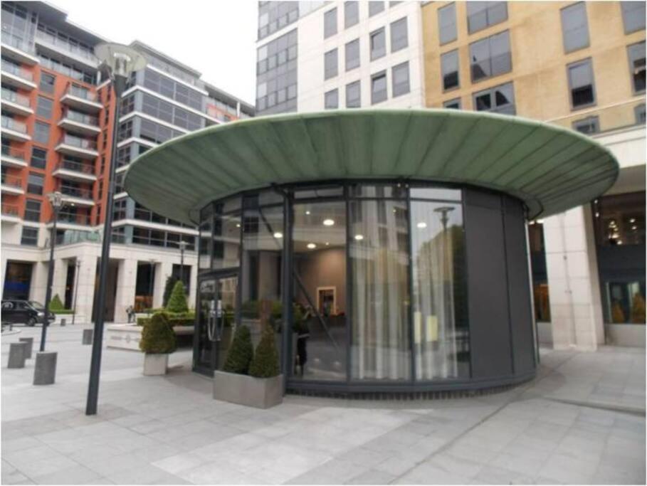 Newly Furbished Chelsea Flat Next To Thames Apartment *